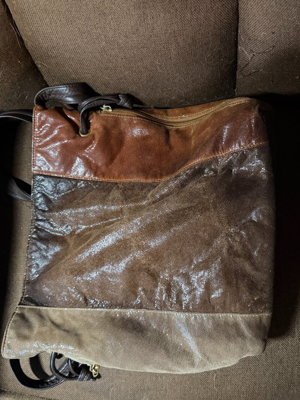 New World Collection Genuine Leather Bucket Bag